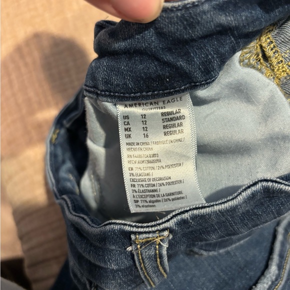 American Eagle Distressed Skinny Jeans - Size 12 - Next Level Stretch - Picture 2 of 3